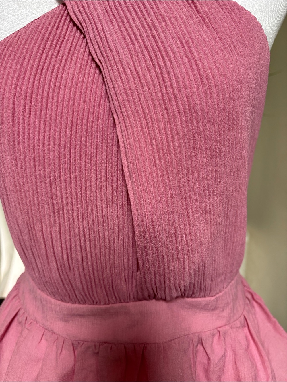 Express Dusty Rose Twist Front Peplum Halter Top - Picture 3 of 10